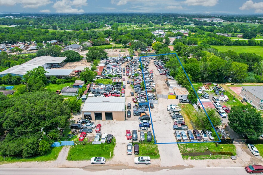 5028 Fuqua Gardens Vw, Houston, TX for sale - Aerial - Image 2 of 8