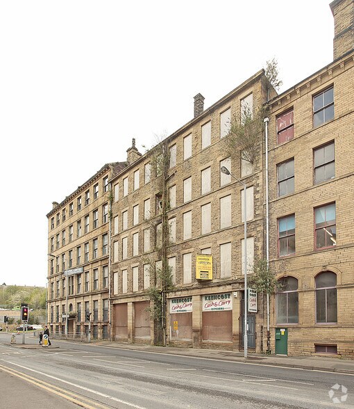 34-36 Canal Rd, Bradford for sale - Primary Photo - Image 1 of 1