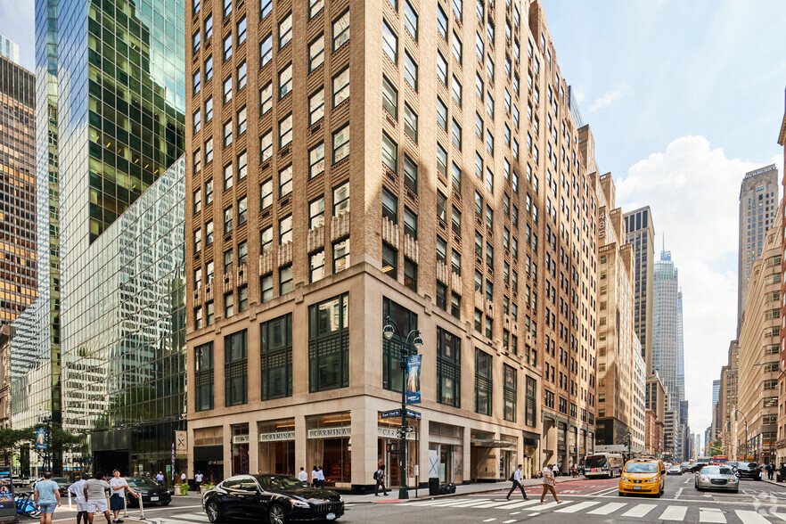 509 Madison Ave, New York, NY for rent - Building Photo - Image 2 of 4