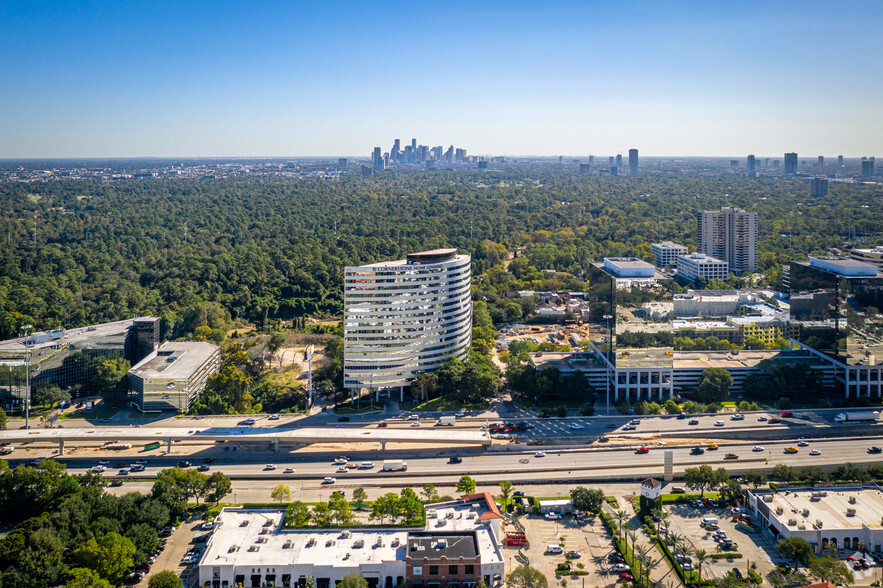 1177 West Loop South, Houston, TX for rent - Building Photo - Image 2 of 7