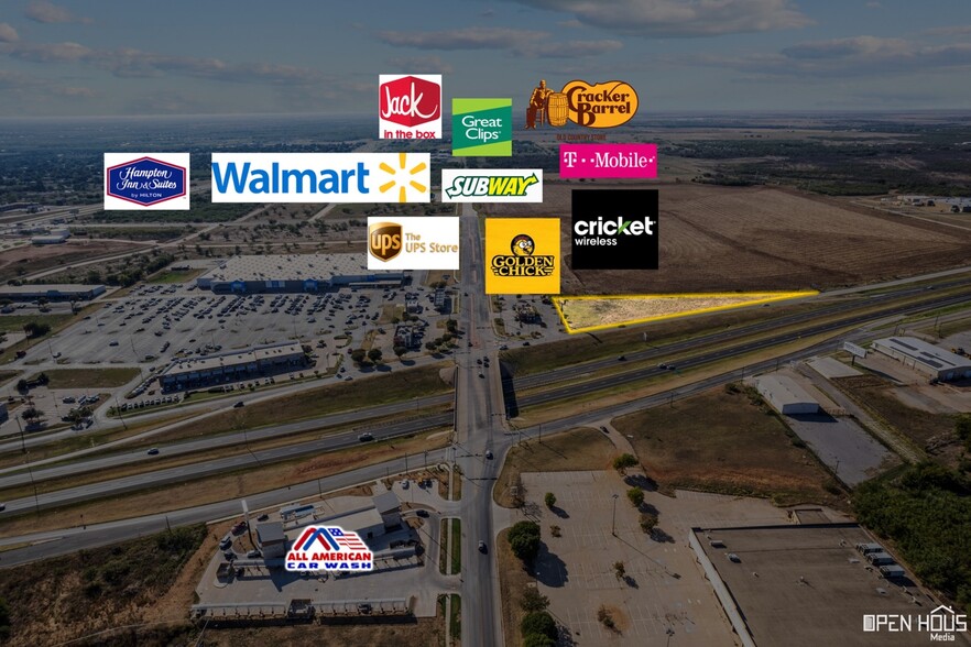 2912 Central Fwy, Wichita Falls, TX for sale - Building Photo - Image 1 of 13