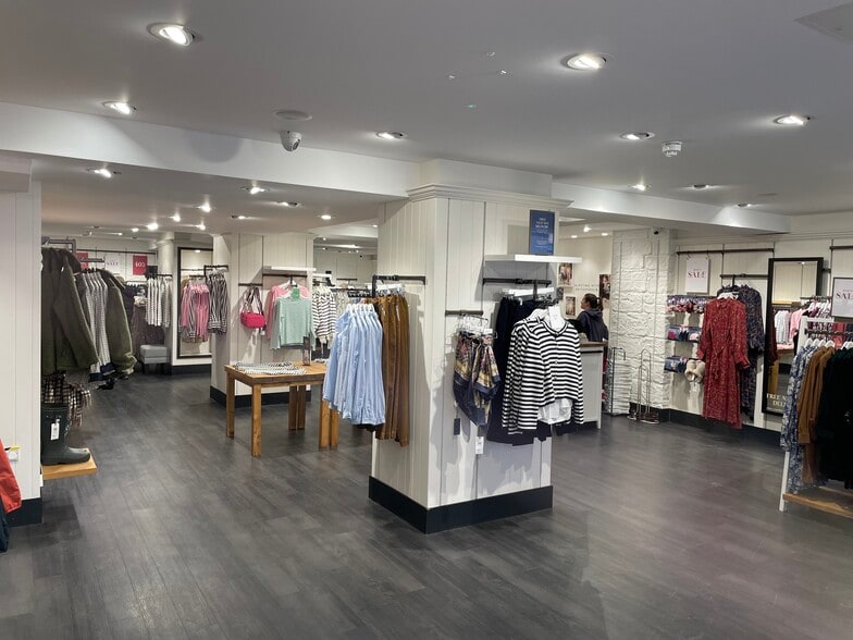 45 New Canal, Salisbury to rent - Building Photo - Image 2 of 3