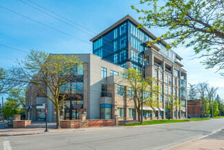 More details for 10376 Yonge St, Richmond Hill, ON - Office for Sale