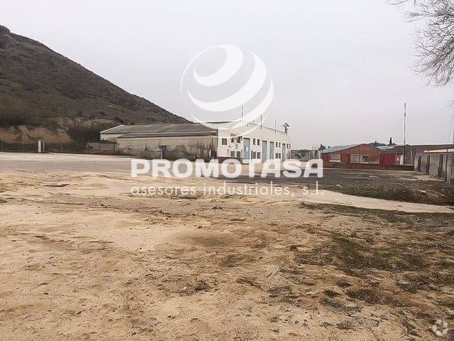 Industrial in Paracuellos de Jarama, Madrid to rent - Building Photo - Image 3 of 6