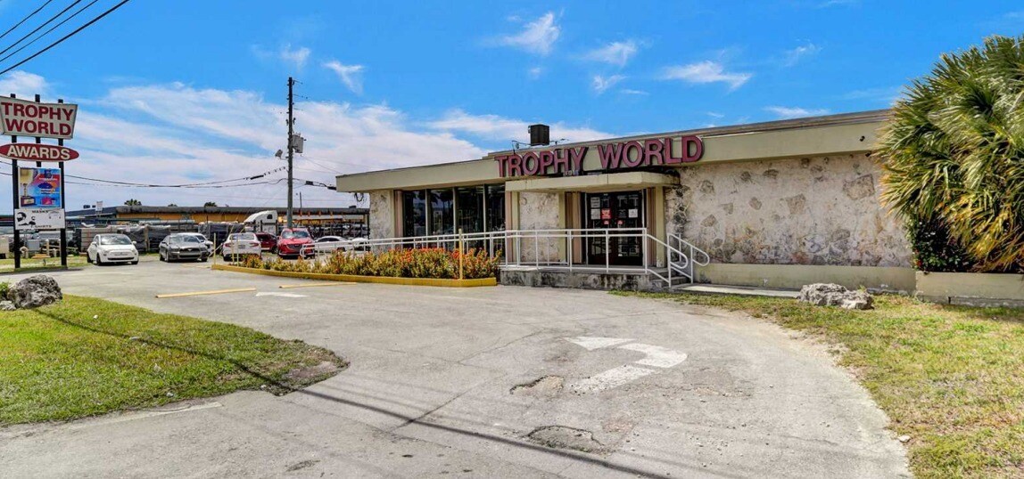 6400 NW 77th Ct, Miami, FL for sale Building Photo- Image 1 of 1