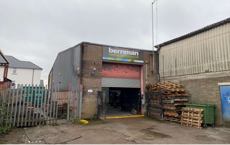 Unit 4 Dyfrig Road Industrial Estate, Cardiff for sale Primary Photo- Image 1 of 1