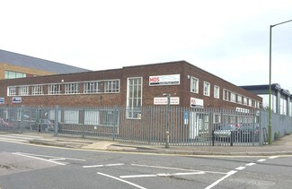 More details for 9-10 Warwick Rd, Borehamwood - Industrial for Rent