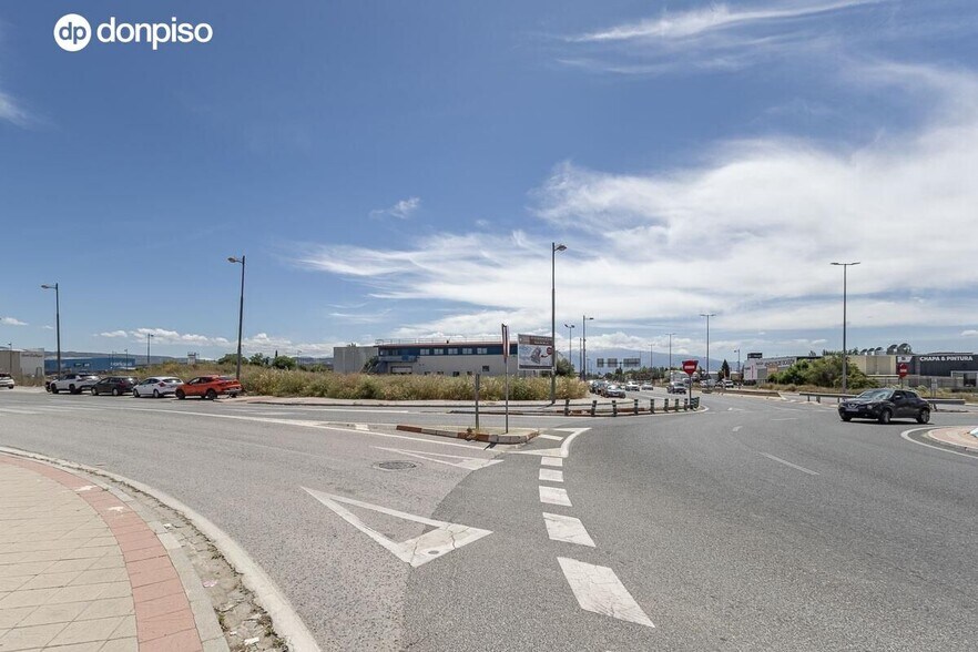 Carretera de Córdoba, 69, Granada, Granada for sale - Aerial - Image 2 of 12