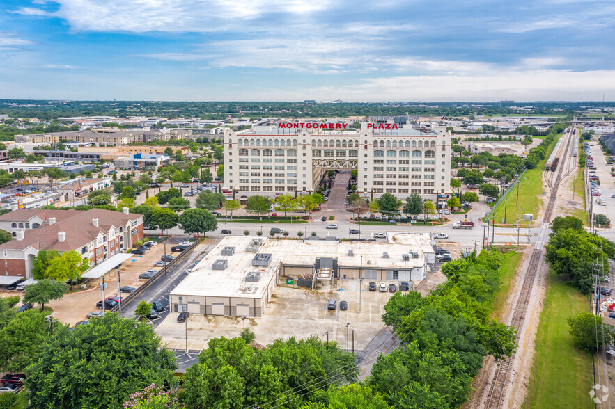 2501 W 7th St, Fort Worth, TX for rent - Aerial - Image 2 of 2