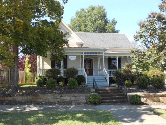 120 N Jackson St, Salisbury, NC for sale - Primary Photo - Image 1 of 1