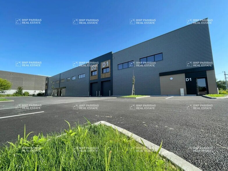 Light Industrial in Sainghin-en-Mélantois to rent - Building Photo - Image 3 of 25