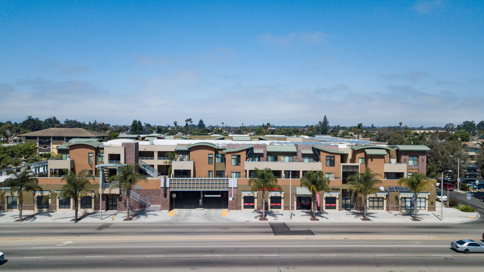 705 N Oxnard Blvd, Oxnard, CA for rent - Building Photo - Image 3 of 10