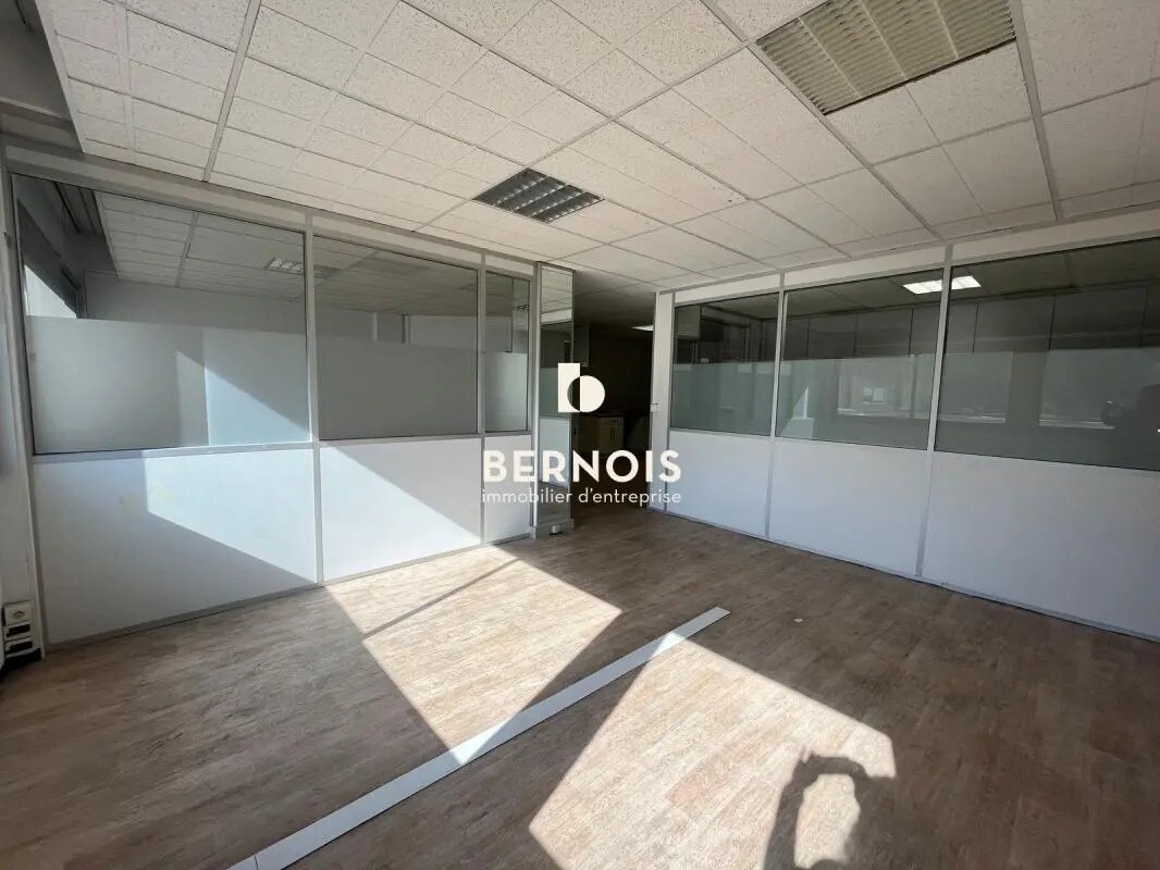 Office in Toulon to rent Interior Photo- Image 1 of 9