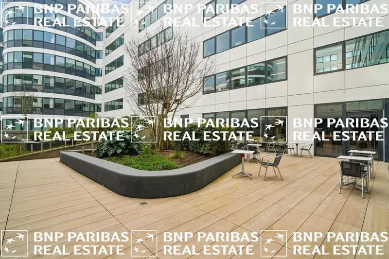 35 Rue Baudin, Levallois-Perret to rent - Building Photo - Image 1 of 12