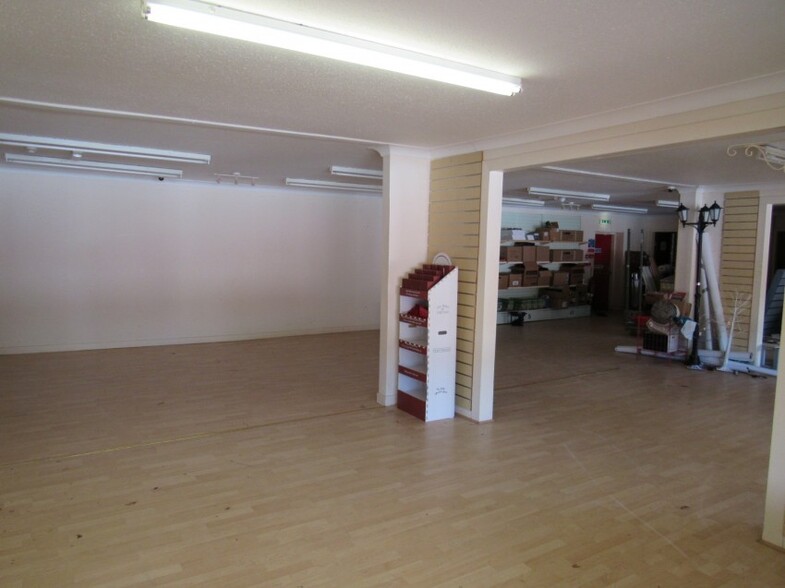 Cloch Rd, Gourock for rent - Interior Photo - Image 2 of 7