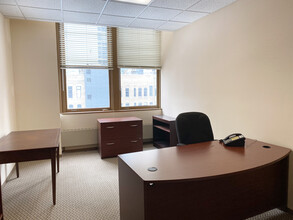 500 N Dearborn St, Chicago, IL for rent Interior Photo- Image 2 of 5