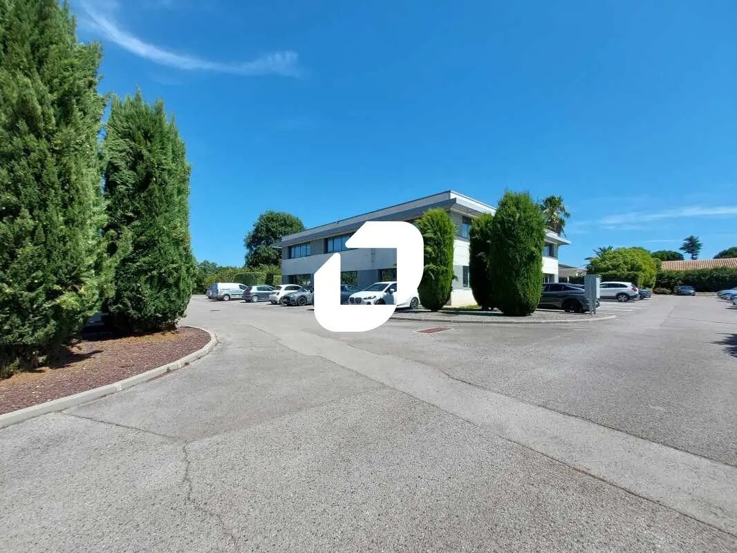 Office in Baillargues to rent Building Photo- Image 1 of 4