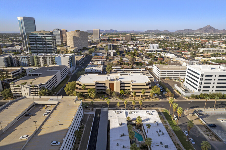 202 E Earll Dr, Phoenix, AZ for sale - Building Photo - Image 3 of 30