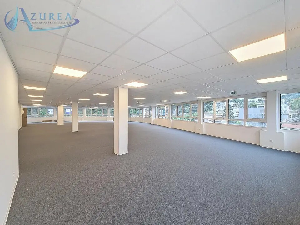 Location Bureaux 80 m² à 300 m² - Photo 1