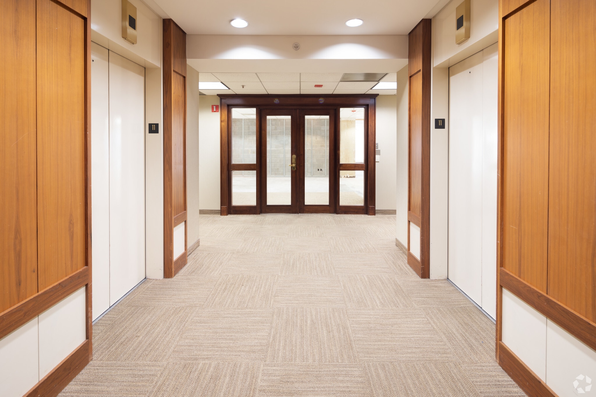 1100 Connecticut Ave NW, Washington, DC to rent Interior Photo- Image 1 of 2