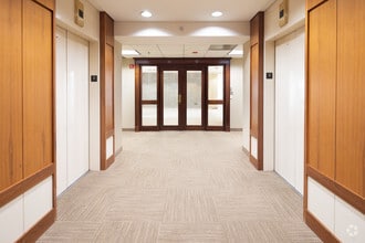 1100 Connecticut Ave NW, Washington, DC to rent Interior Photo- Image 1 of 2