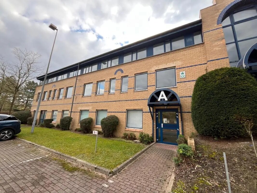 Office in VILLENEUVE-D'ASCQ to rent Building Photo- Image 1 of 5