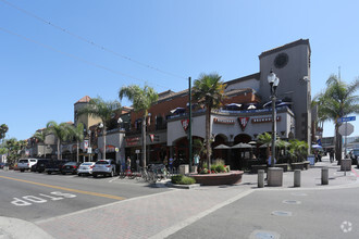 200 Main St, Huntington Beach, CA for rent Building Photo- Image 1 of 24