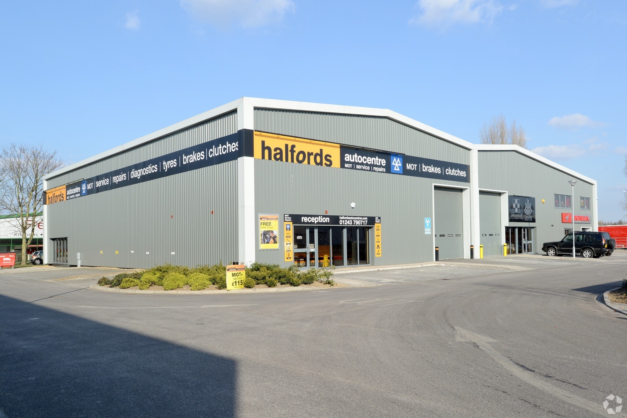 Quarry Ln, Chichester for sale Primary Photo- Image 1 of 1