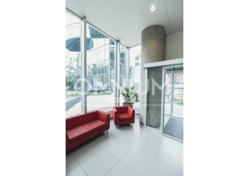 Office in Lyon to rent Lobby- Image 1 of 10