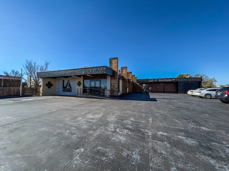 5708 NW Expressway St, Oklahoma City, OK for sale - Building Photo - Image 1 of 1