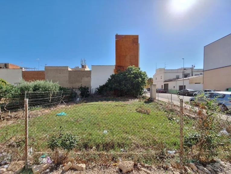 Land in València, Valencia for sale - Primary Photo - Image 1 of 5