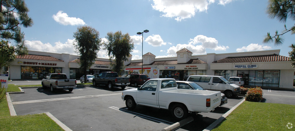 11702-11710 Imperial Hwy, Norwalk, CA for rent - Building Photo - Image 1 of 1