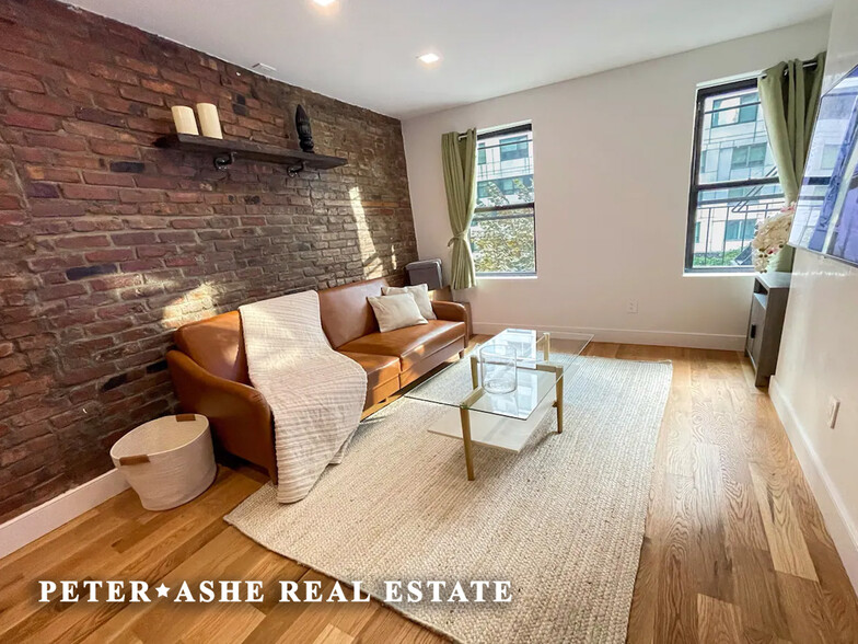 520 Ninth Ave, New York, NY for sale - Interior Photo - Image 3 of 14