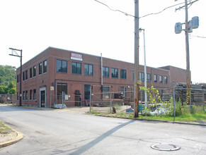 501 Robb St, Mckees Rocks, PA for sale Primary Photo- Image 1 of 4