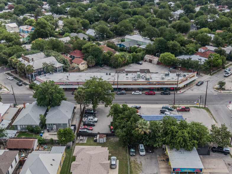 1012-1032 S Presa St, San Antonio, TX for rent - Building Photo - Image 1 of 7