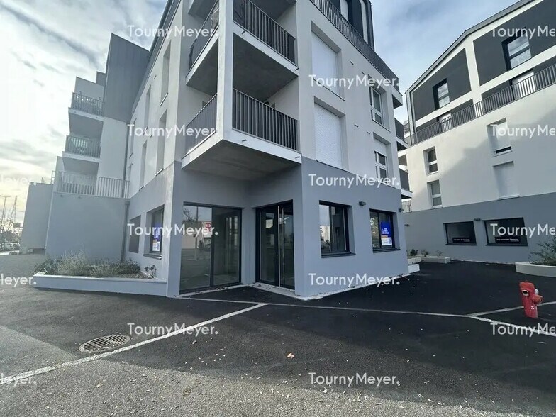 Office in Rezé to rent - Building Photo - Image 2 of 4