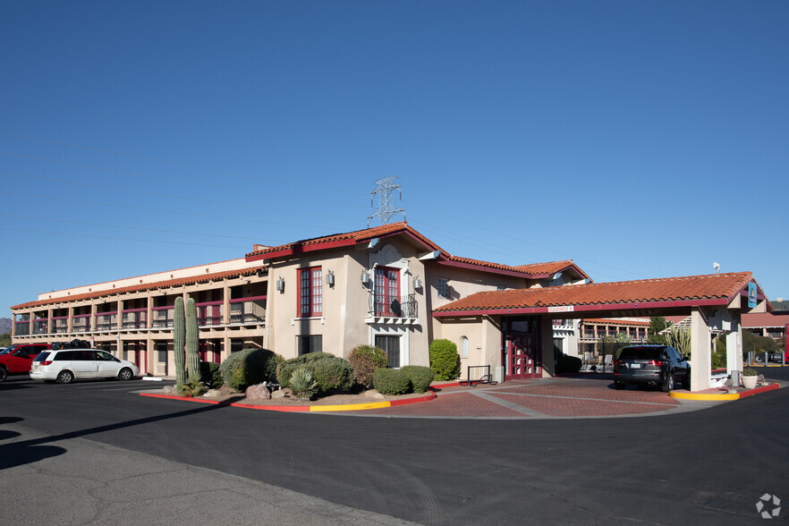 665 N Freeway, Tucson, AZ for sale - Primary Photo - Image 1 of 1