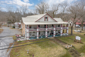 321 E Main St, Red Boiling Springs, TN for sale Primary Photo- Image 1 of 1