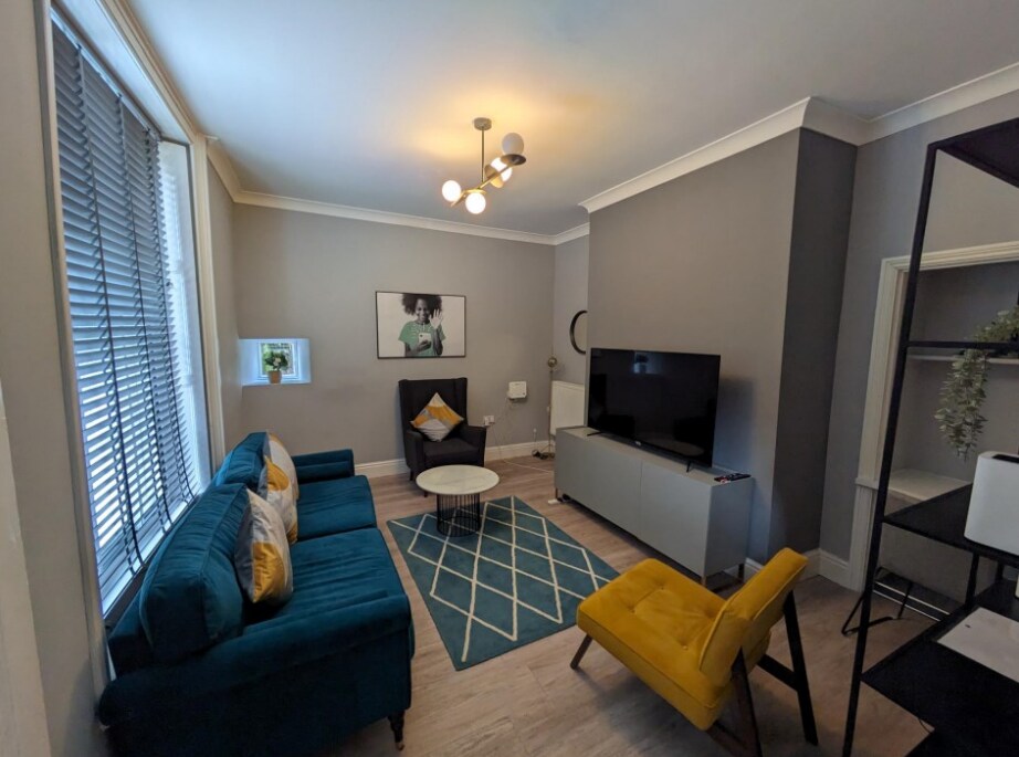 Holbeach Rd, Spalding to rent Interior Photo- Image 1 of 2