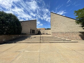 6 Interlachen Rd, Hopkins, MN for sale Building Photo- Image 1 of 1