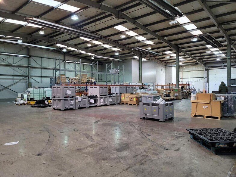 30 Abbots Rd, Falkirk to rent - Building Photo - Image 2 of 3