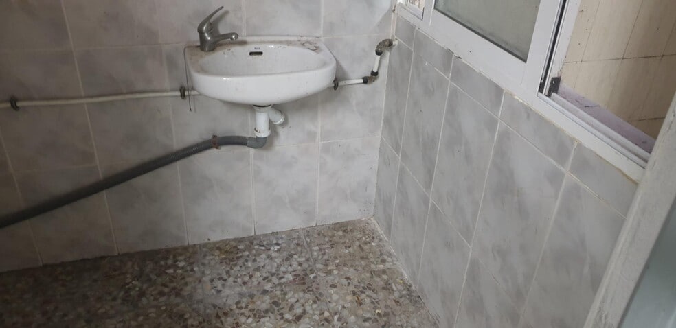 Carrer Patricio Ruiz Gómez, 94, Elche, Alicante for sale - Building Photo - Image 3 of 9