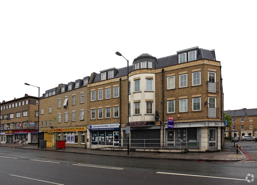 207 Old Kent Rd, London to rent - Building Photo - Image 2 of 6