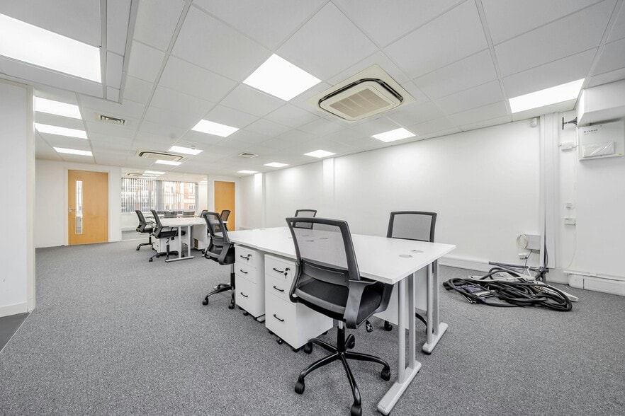 29-30 High Holborn, London to rent - Building Photo - Image 2 of 10