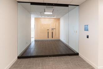 1051 Perimeter Dr, Schaumburg, IL to rent Interior Photo- Image 2 of 9