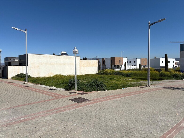 Calle Petunia, 2, Churriana de la Vega, Granada for sale - Building Photo - Image 2 of 8
