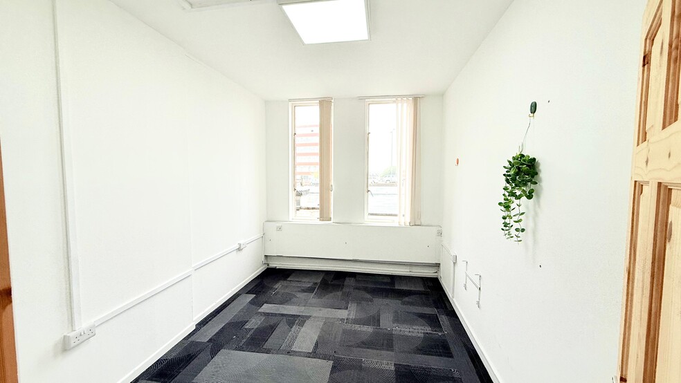 44-48 Magdalen St, Norwich to rent - Building Photo - Image 2 of 61
