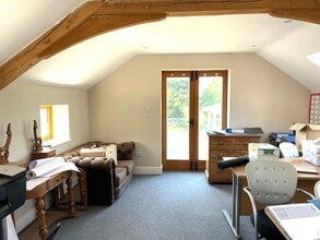 Bath Rd, Reading to rent Interior Photo- Image 1 of 1