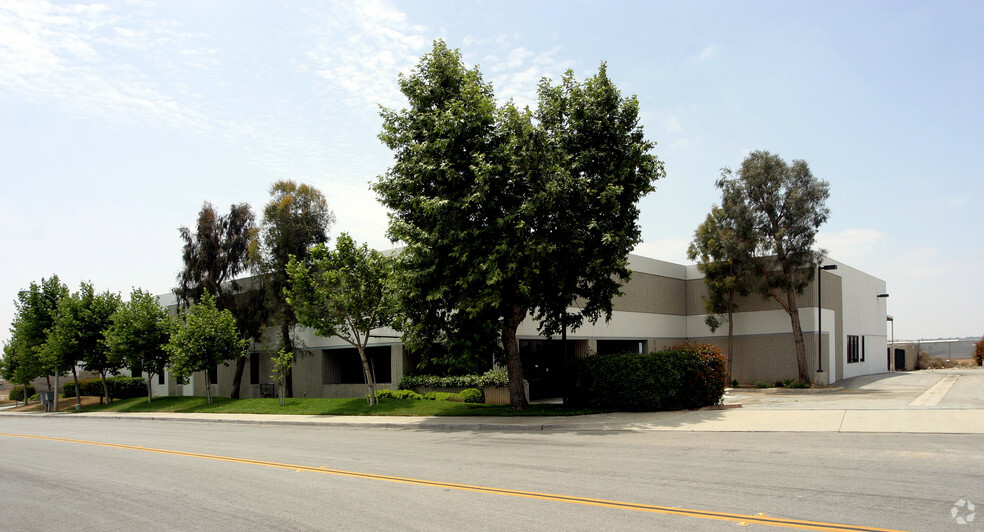 14114 Business Center Dr, Moreno Valley, CA for sale - Building Photo - Image 3 of 28