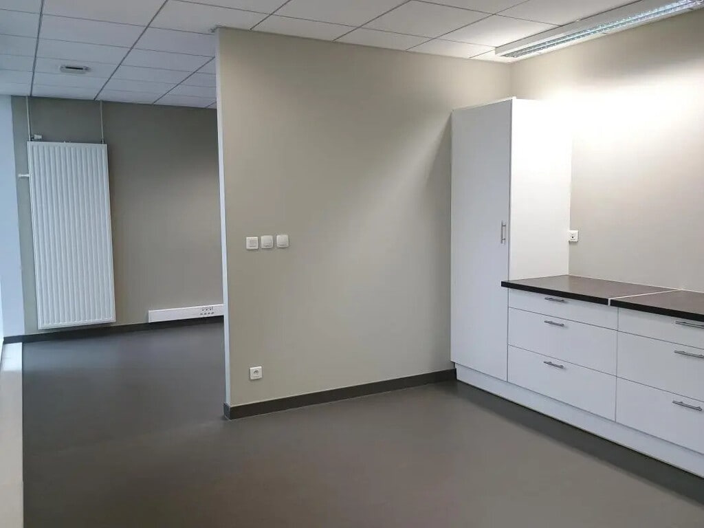 Location Bureaux 42 m² à 51 m² - Photo 1
